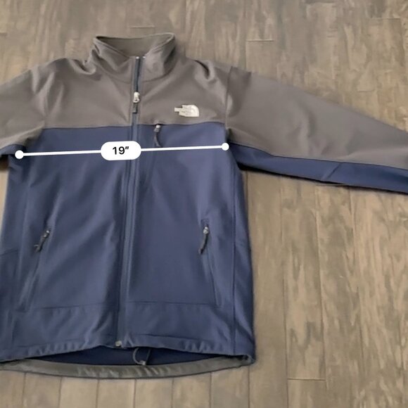 Grey & Blue North Face Large Men's Jacket - Picture 5 of 15